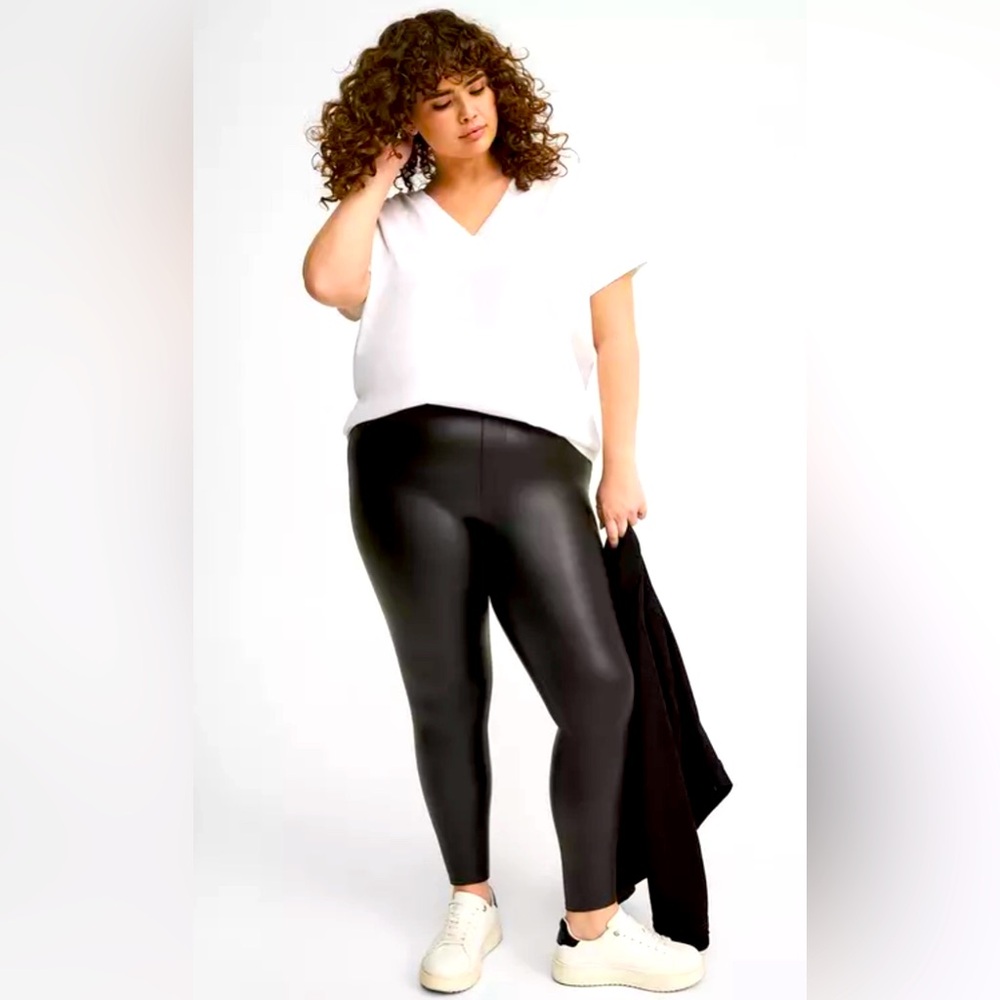 Torrid | Faux Leather Mid-Rise Leggings